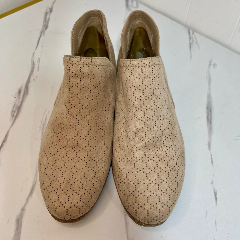 Dr. Scholl's Rate Cream Comfort Ankle Booties with Textured Pattern Size 10M